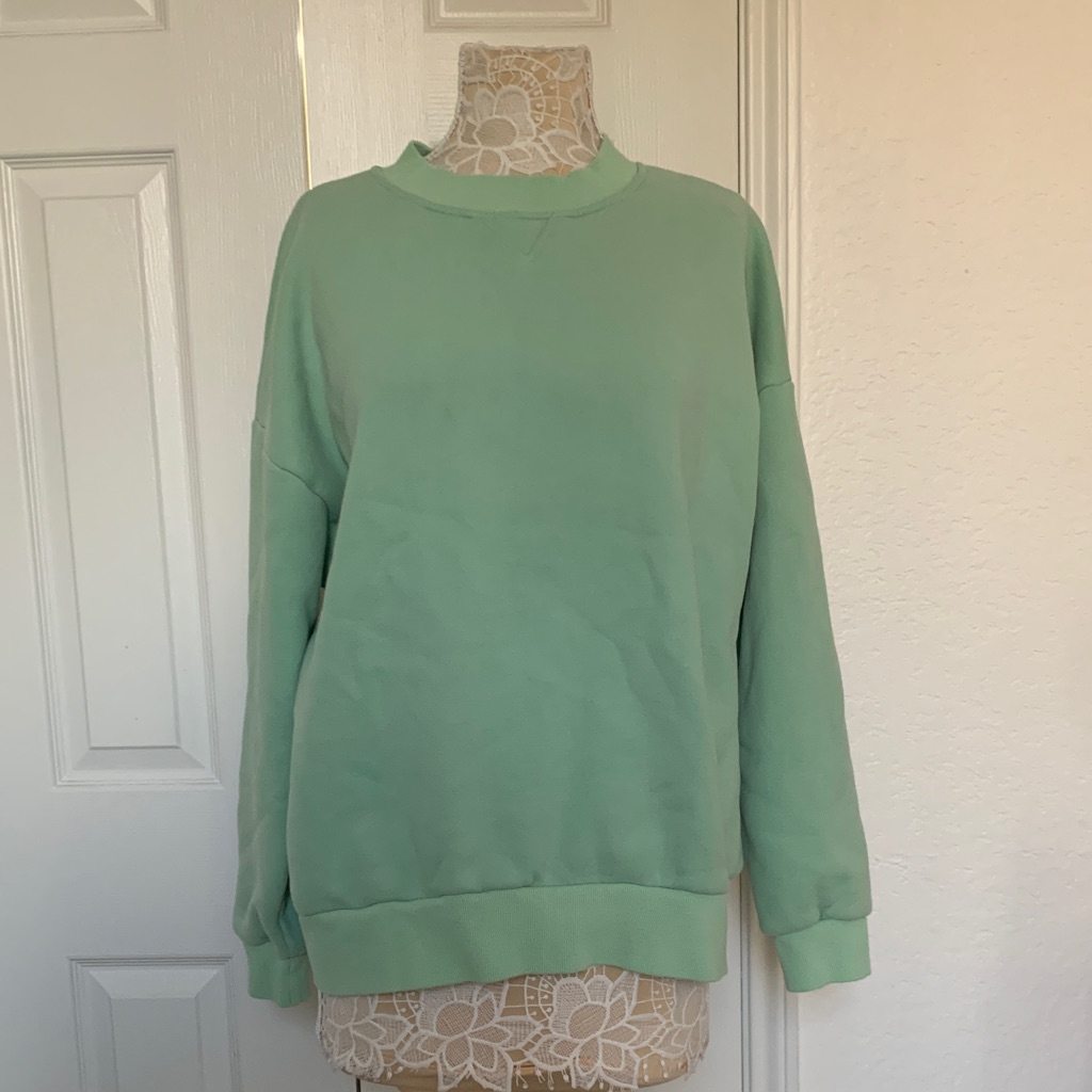 Yllw | Mint Green “I Told My Mom About You” Graphic Sweatshirt | Sz Medium - Euc — image 3 of 8